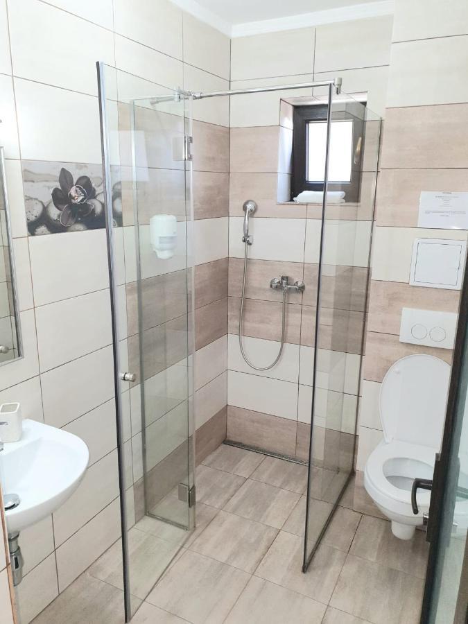 Vila Yna Năvodari Kültér fotó