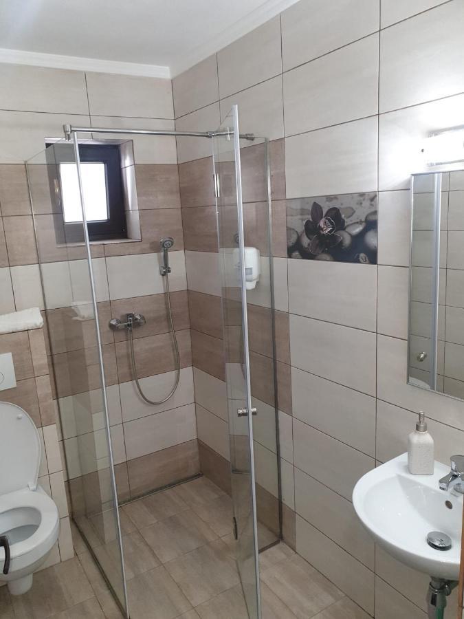 Vila Yna Năvodari Kültér fotó